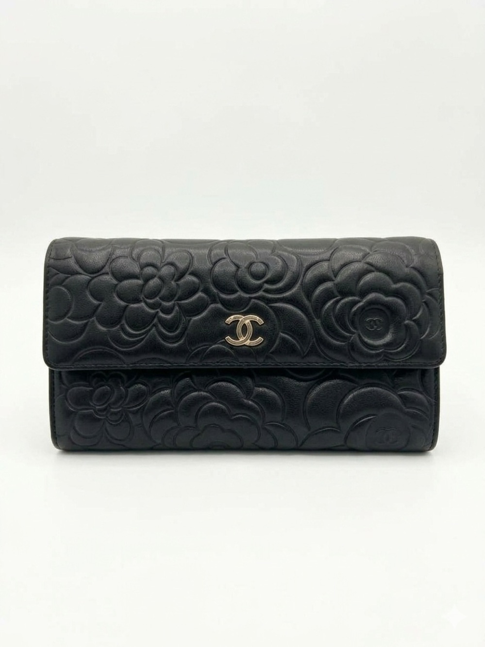CHANEL Black Camellia-Embossed Quilted Wallet with CC Hardware